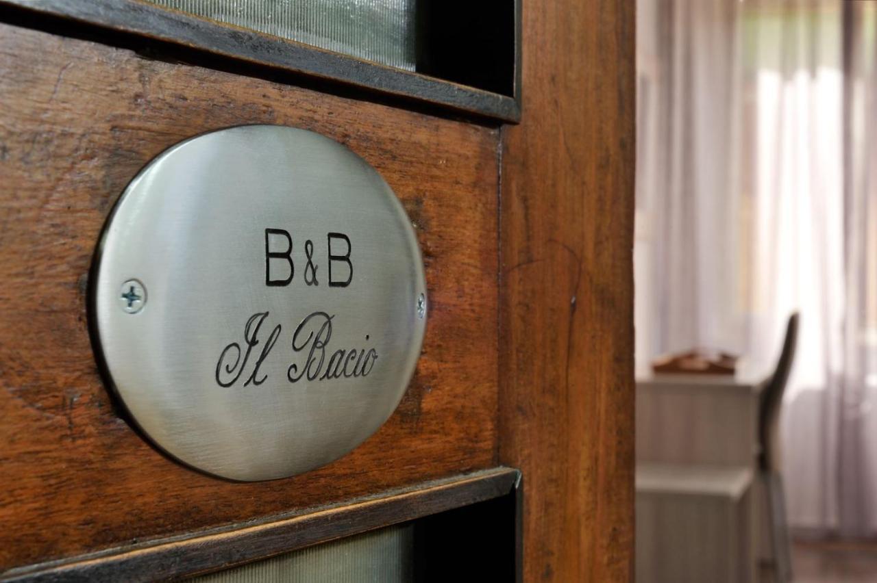 B&B Il Bacio Di Napoli Exteriör bild